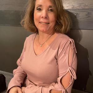 Meet your Posher, Julie